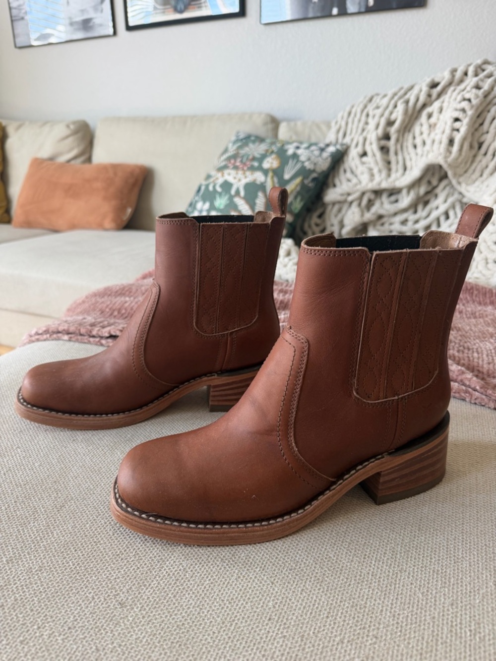 FRYE Campus Chelsea Boot - NWOT